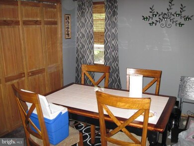 17 Compass Rd, Middle River, MD 21220 - photo 3