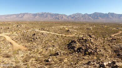 Sweeping Catalina Mountain Views