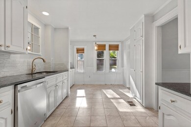 99 Rockland St unit 99, West Roxbury, MA 02132 - photo 4