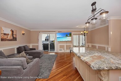 (9) STAGED LIVING ROOM