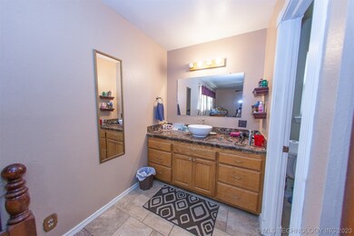 206 E G St, Jenks, OK 74037 - photo 5