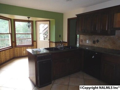 2706 Gawain Rd SE, Huntsville, AL 35803 - photo 6