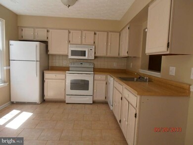 18624 Winding Creek Place, Germantown, MD 20874 - photo 5