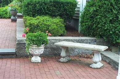 2 Peaked Cliff Rd, Sagamore Beach, MA 02562 - photo 4