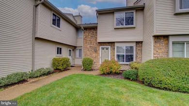 58 Teal Ct, East Windsor, NJ 08520 - photo 2