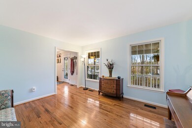 6426 White Oak Ln, Broad Run, VA 20137 - photo 6