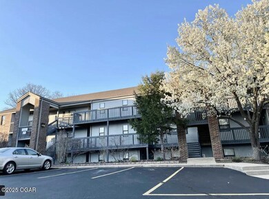 186 Bunker Ridge Dr unit 10, Branson, MO 65616 - photo 2