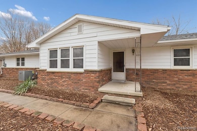 15635 Martinsville Rd, Belleville, MI 48111 - photo 7