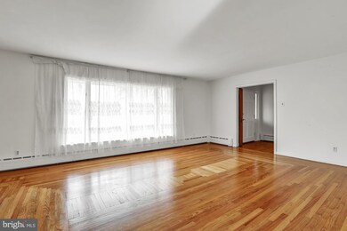 1 Hilltop Rd, Ewing, NJ 08638 - photo 3