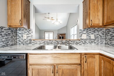 12702 Slippery Rock Rd, Indianapolis, IN 46236 - photo 7