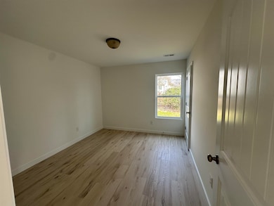 8110 5th St, Boiling Springs, SC 29316 - photo 5