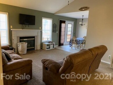 3315 E Broad St, Statesville, NC 28625 - photo 2