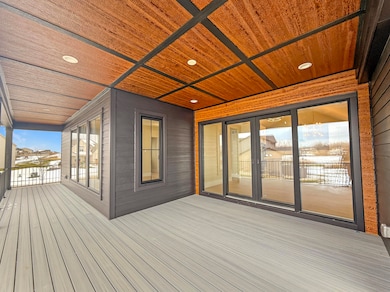 10102 Lakeview Dr, Hanover Township, IN 46373 - photo 6