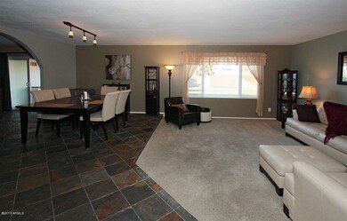 3840_e_lupine_-_living_room_3