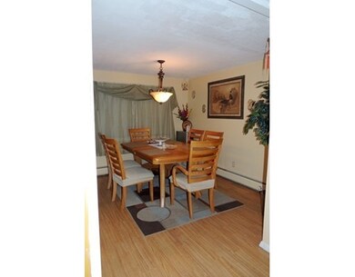 117 Manor Ct unit 117, Springfield, MA 01118 - photo 5