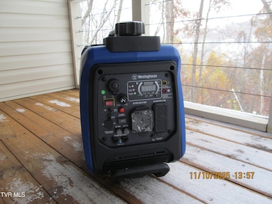 282 Siesta Lodge Dr, Coeburn, VA 24230 - photo 3