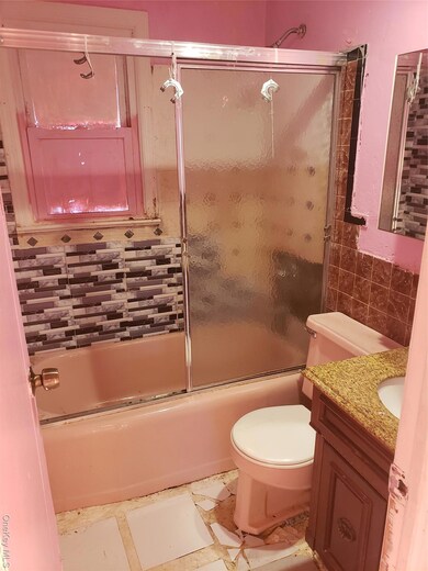 77 Virginia Ave, Hempstead, NY 11550 - photo 7