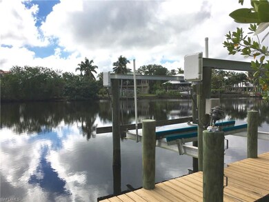 Boat dock on Raccoon Bay