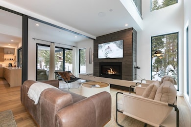 211 Palisades Cir, Olympic Valley, OH 96146 - photo 2