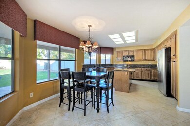 4506EJaniceWay007