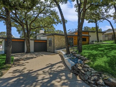 908 Wade Dr, Bedford, TX 76022 - photo 3