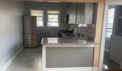 97 Hazard St unit 3, New Bedford, MA 02740 - photo 2