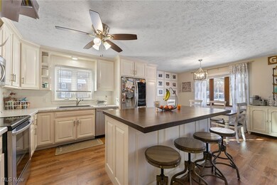 665 Wendemere Dr, Hubbard, OH 44425 - photo 6