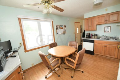 1427 S 19th St, Grand Forks, ND 58201 - photo 6