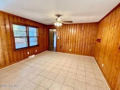 3530 S Pitt St, Farmville, NC 27828 - photo 5