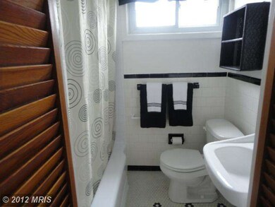 2114 Louise Ave, Baltimore, MD 21214 - photo 5