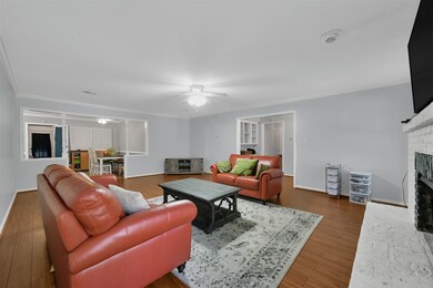 25506 Spring Ridge Dr, Spring, TX 77386 - photo 6