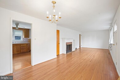 1810 Clinton Rd, Norristown, PA 19403 - photo 4