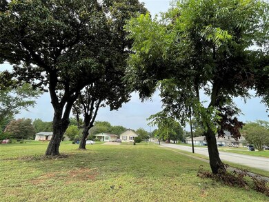 Lot 1 W Johnson St, Denison, TX 75020 - photo 5