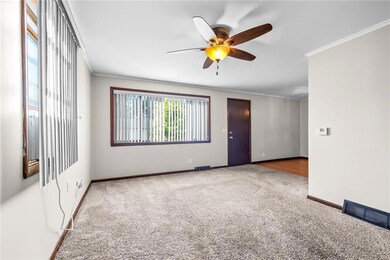 Lower unit living area