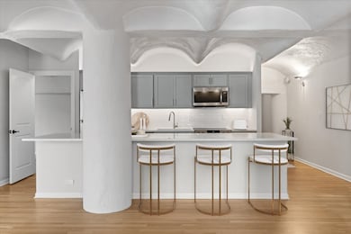 Fulton House unit 608, Chicago, IL 60606 - photo 5