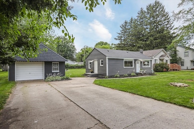 04-6559 Saline Dr 0003