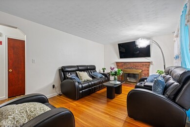 96 Calumet Ave, Worcester, MA 01606 - photo 4