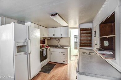 KITCHEN 3
