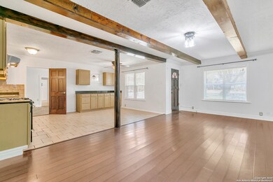 20007 Scenic Loop Rd, Helotes, TX 78023 - photo 6