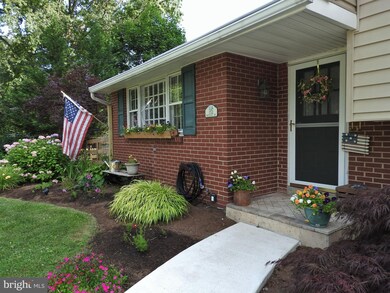 152 Waterloo Ave, Berwyn, PA 19312 - photo 2