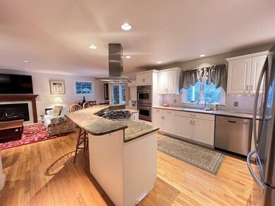 70 Sol e Mar St, South Dartmouth, MA 02748 - photo 6