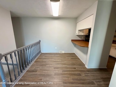 610 S Dibble Blvd, Lansing, MI 48917 - photo 5