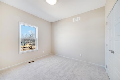 9341 N Belton Ave, Kansas City, MO 64154 - photo 7