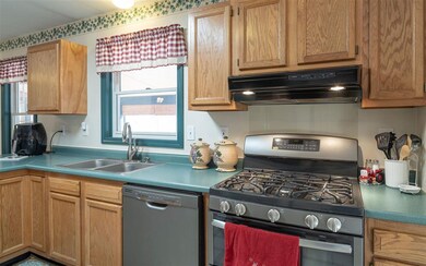 253 Sam Putnam Rd, Charlestown, NH 03603 - photo 3