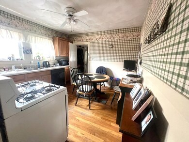 31 Maple Ave unit 2, Medford, MA 02155 - photo 4