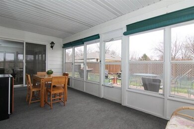 208 Hilltop Cir, Brooklyn, WI 53521 - photo 3