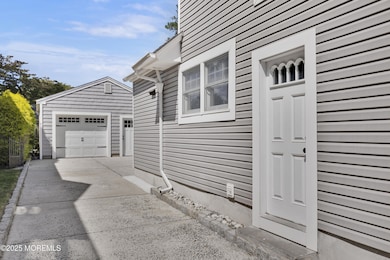 10 Carpenter St, Red Bank, NJ 07701 - photo 5
