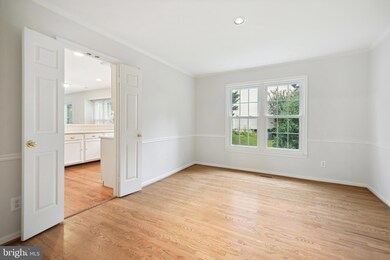 17565 Gatsby Terrace, Olney, MD 20832 - photo 4