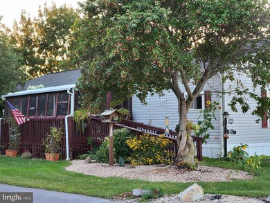 1024 Warm Spring Rd unit 42, Chambersburg, PA 17202 - photo 2