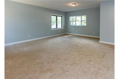 7204 Forest Ct, Windsor Heights, IA 50324 - photo 7